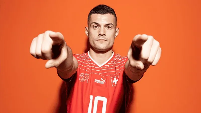 Xhaka dẫn dắt tuyến giữa tuyển Thụy Sĩ